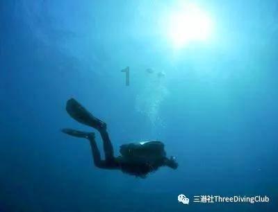 胸疼是怎么回事？游戏画面